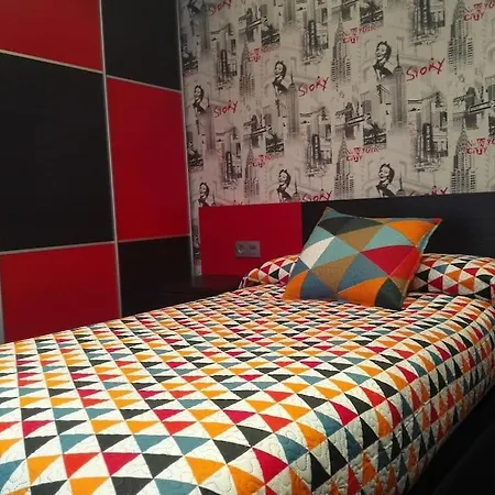 Piso Muy Bonito En Zona Tranquila Apartment *