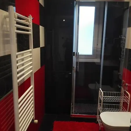 Piso Muy Bonito En Zona Tranquila