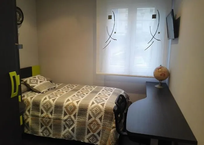 Piso Muy Bonito En Zona Tranquila Lägenhet *